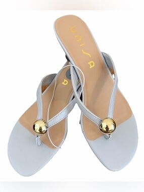 Unisa Pale Blue Thong Sandals with Gold Detail Size 7M new